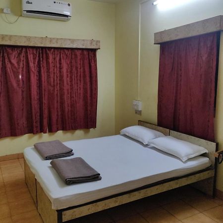 Shraddha Lodge Ратнагири Экстерьер фото